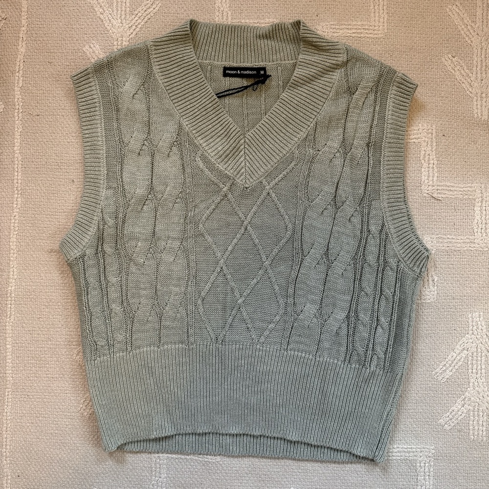 moon & madison Sage V-Neck Cable Knit Sweater